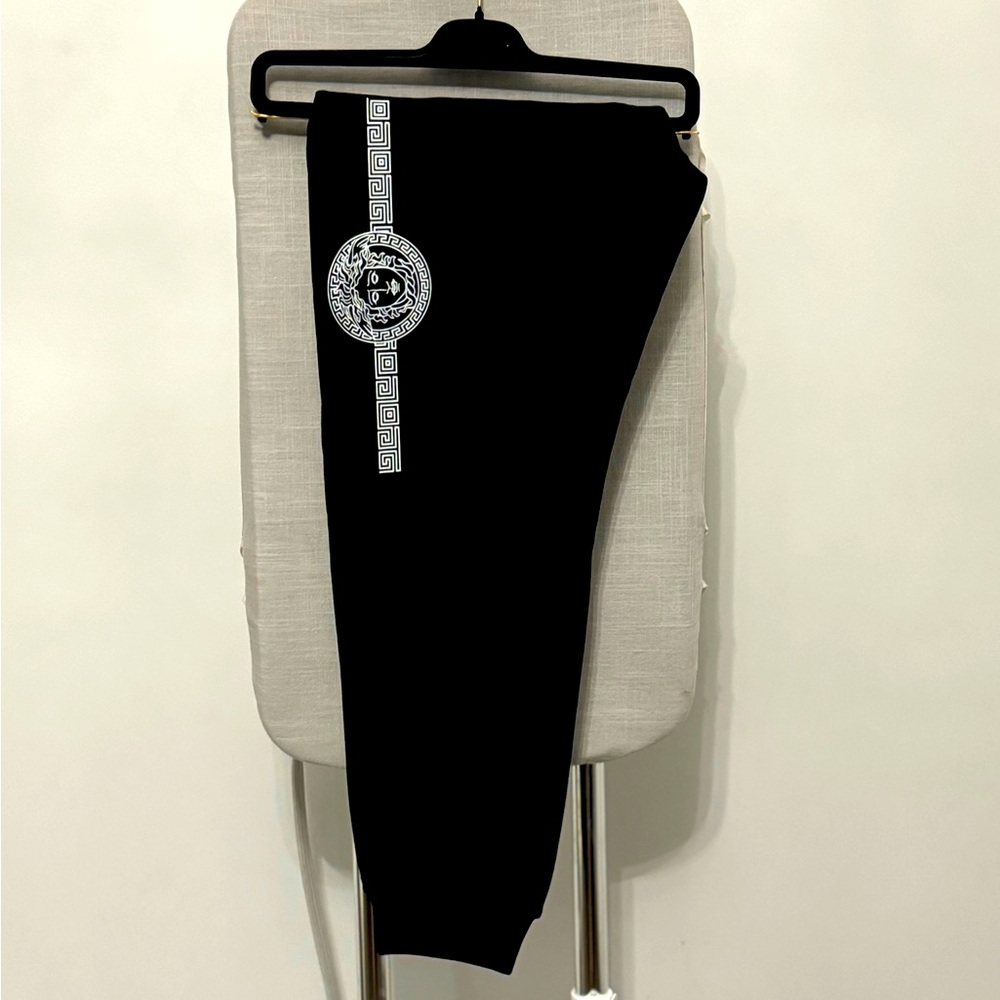 Versace Sweatpants – Iconic Luxury, Unmatched Comfort